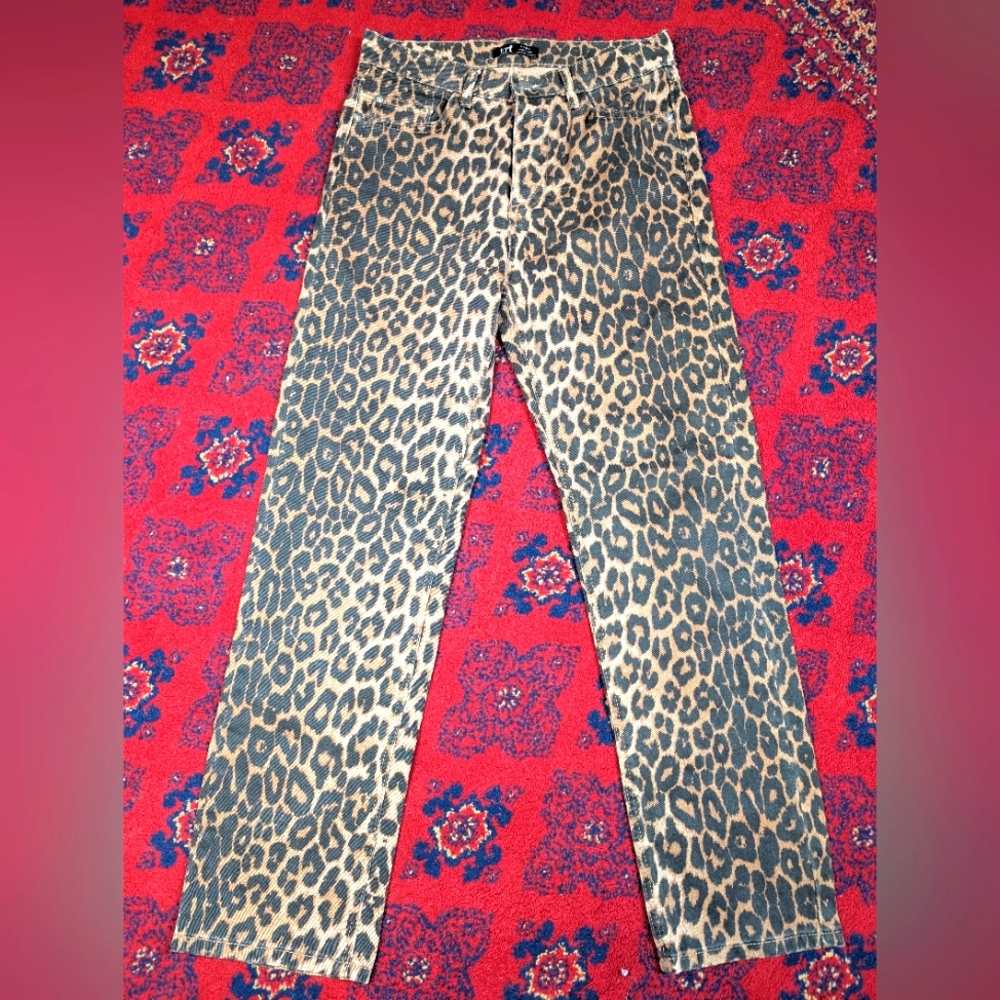Zara TRF leopard print high rise straight leg jeans size 4/28